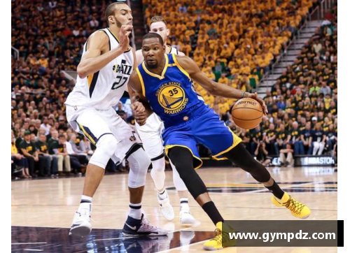 NBA球员紧身裤：运动表现的革新与身体动态的完美结合